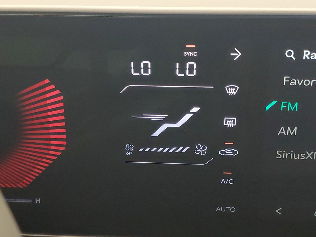 2027 Kia Seltos EX - Photo 21
