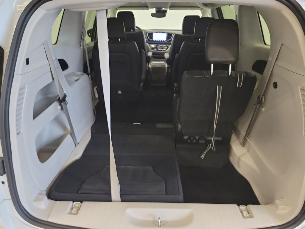 2023 Chrysler Pacifica Touring L - Photo 25