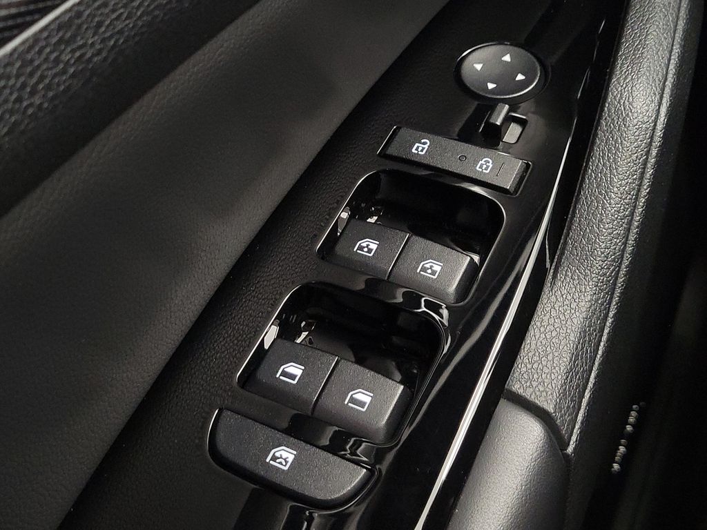 2023 Kia Sportage SX - Photo 14