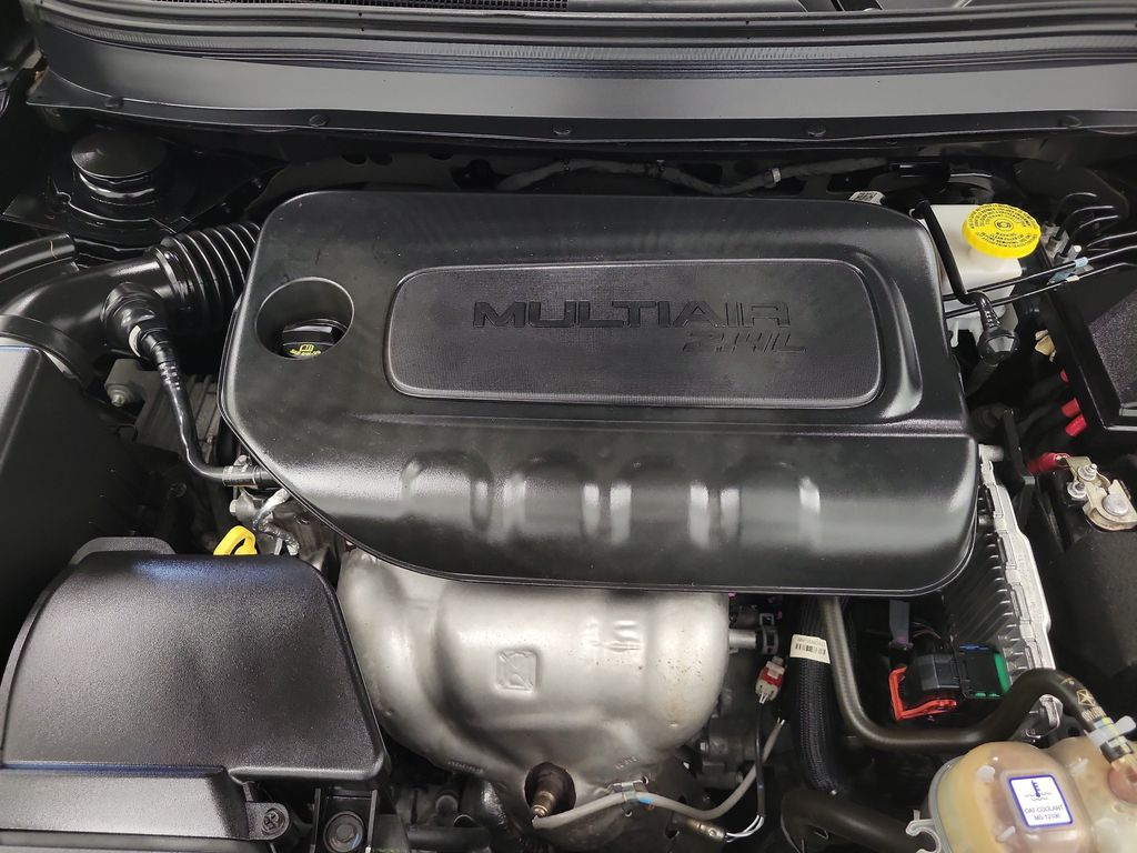 2021 Jeep Cherokee Altitude - Photo 9