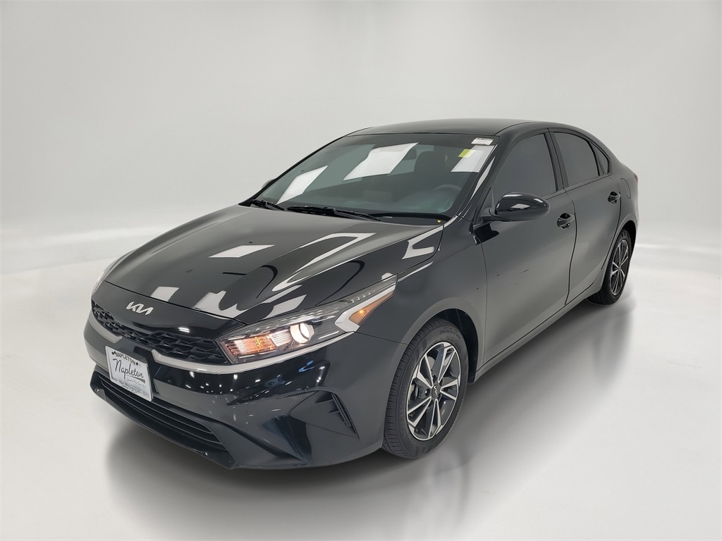 Used 2023 Kia Forte LXS Sedan
