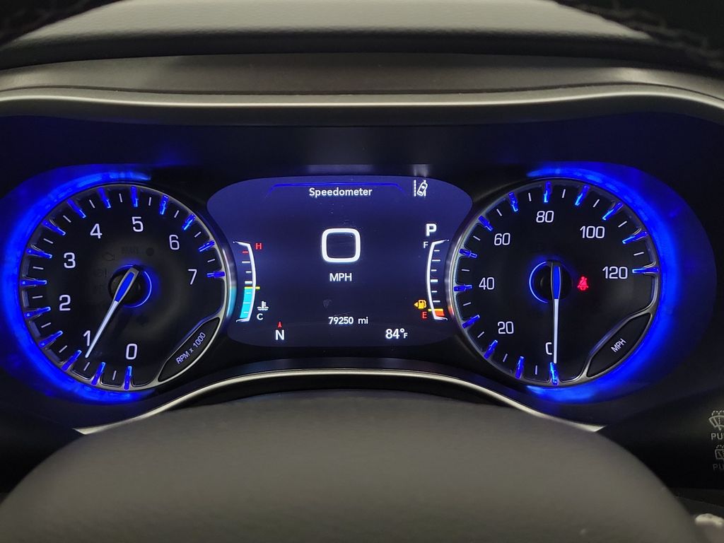 2023 Chrysler Pacifica Touring L - Photo 17
