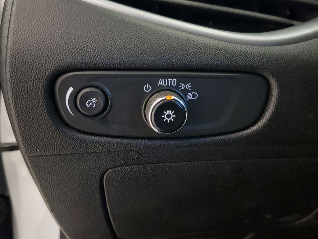 2023 Chevrolet Malibu 1LT - Photo 12