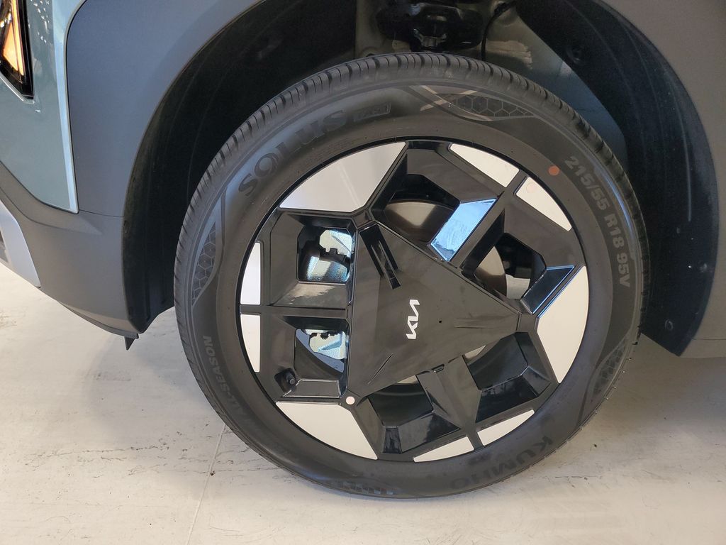 2027 Kia Seltos EX - Photo 9