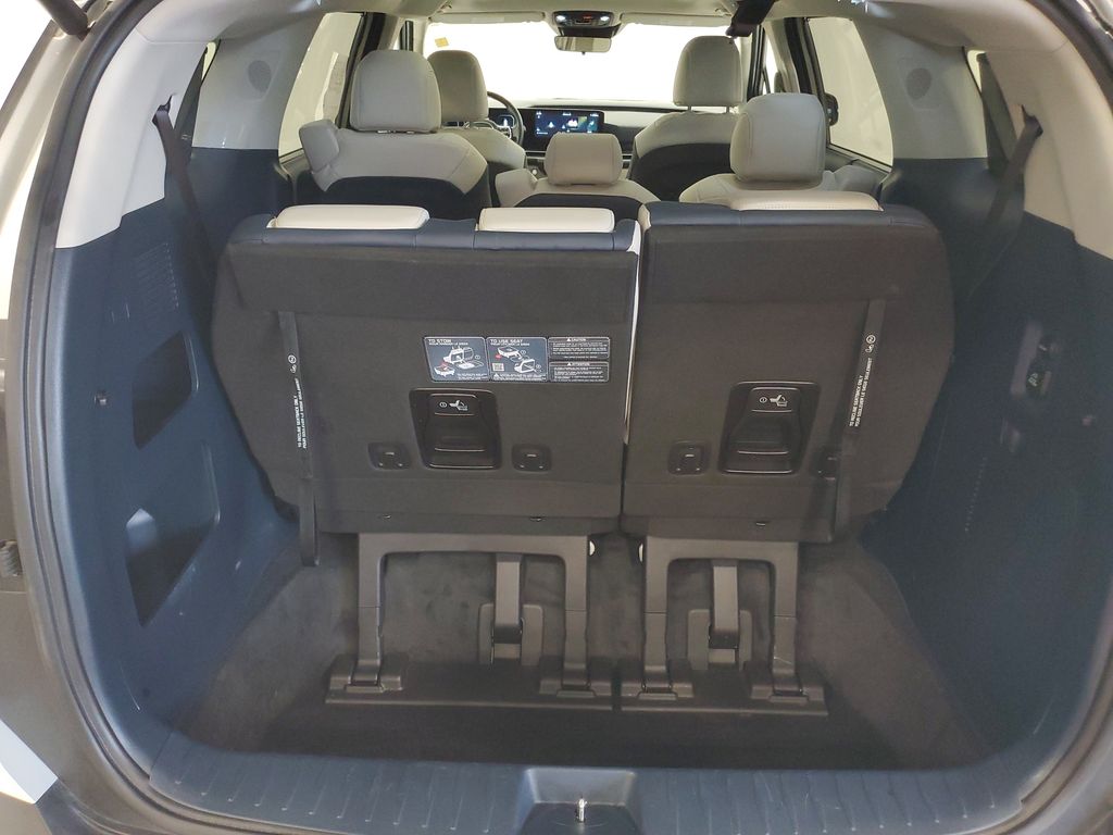 2025 Kia Carnival SX - Photo 28