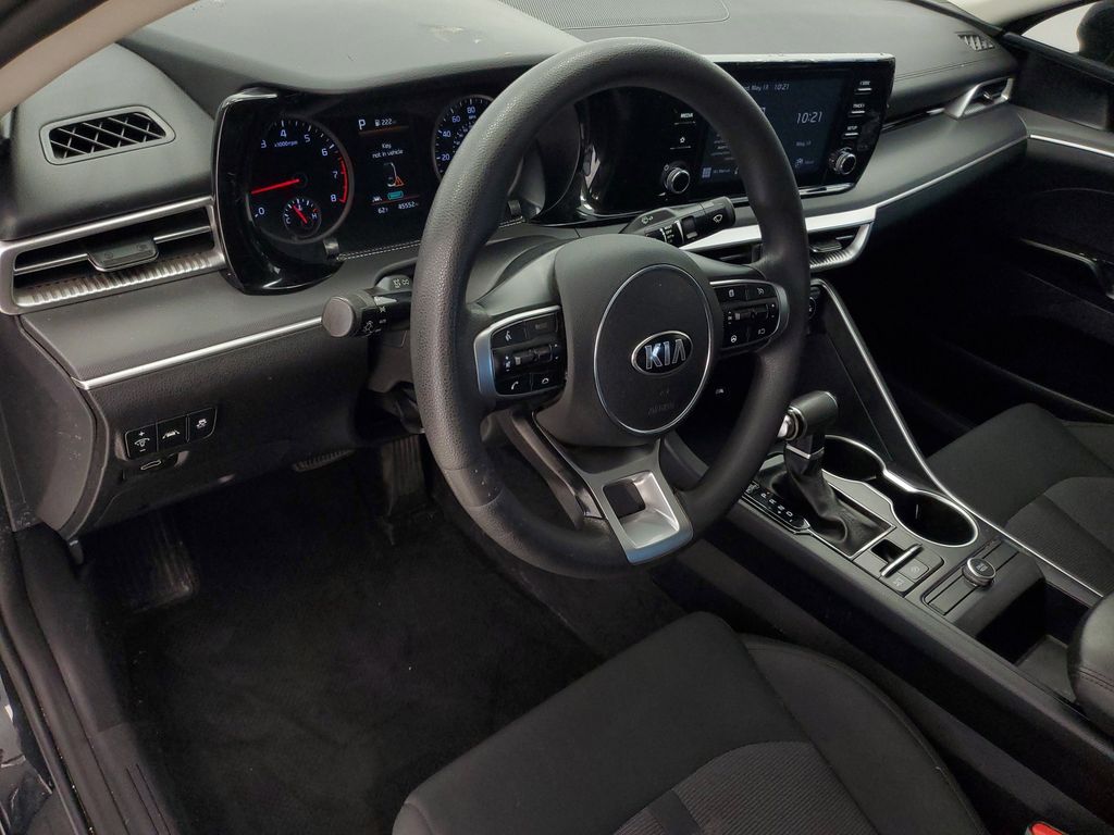 2021 Kia K5 LXS - Photo 8