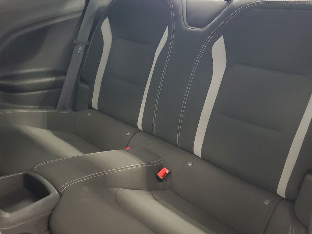 2023 Chevrolet Camaro 1LT - Photo 23