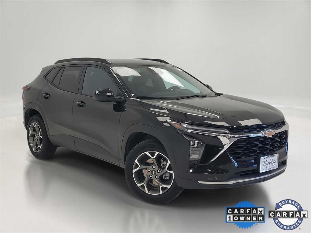 Used 2025 Chevrolet Trax LT SUV