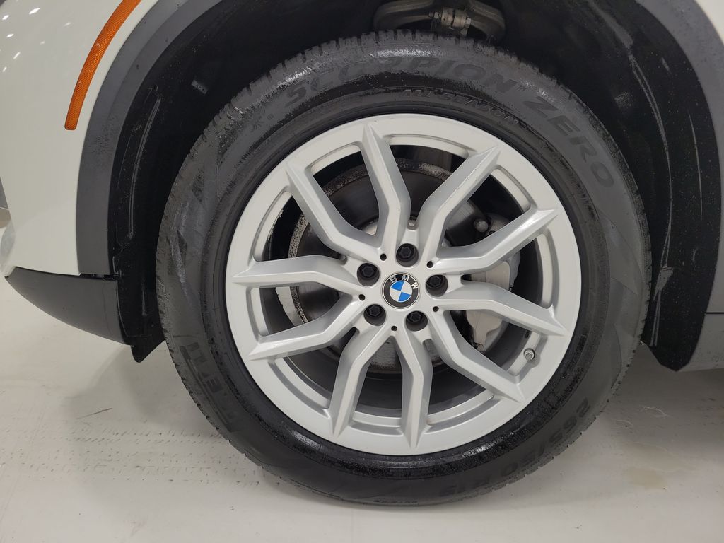 2021 BMW X5 40i - Photo 9