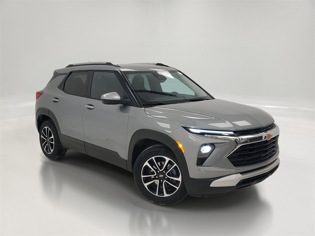 Used 2025 Chevrolet Trailblazer LT SUV