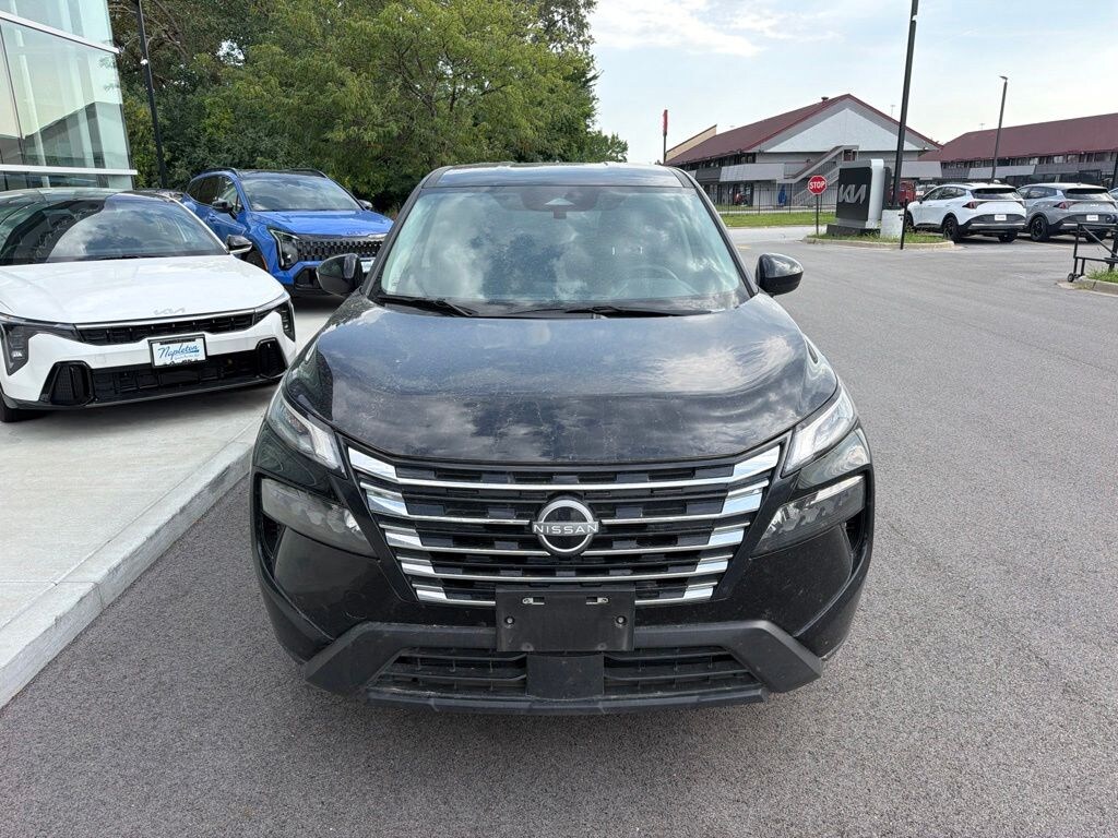 Used 2025 Nissan Rogue SV SUV
