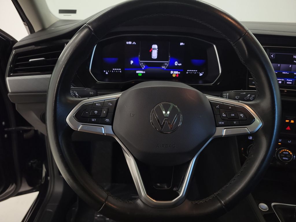 2024 Volkswagen Jetta SE - Photo 14