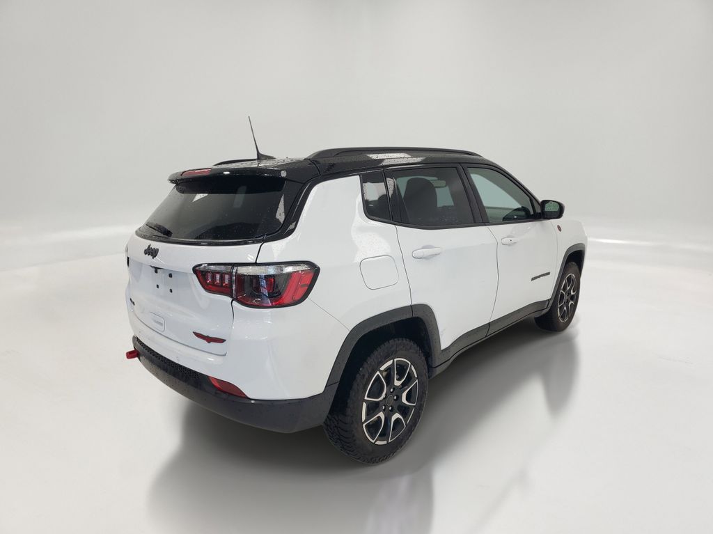 2025 Jeep Compass Trailhawk - Photo 6