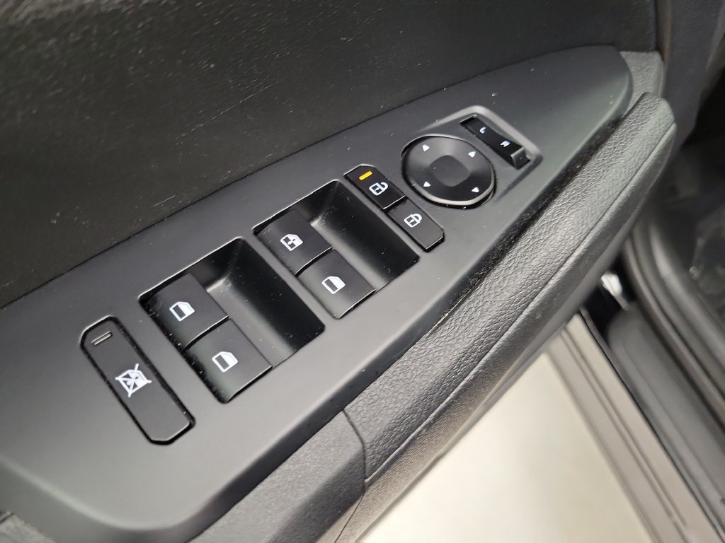 2026 Kia Sportage LX - Photo 16