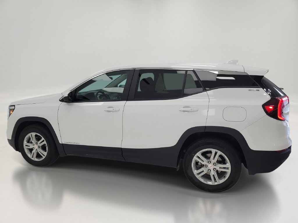 Used 2024 GMC Terrain SLE SUV