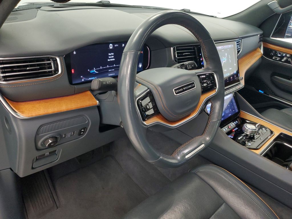 2023 Jeep Grand Wagoneer Series II - Photo 11