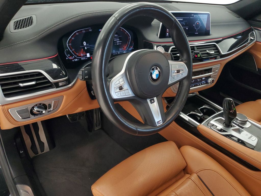2021 BMW 7 Series 750i - Photo 13