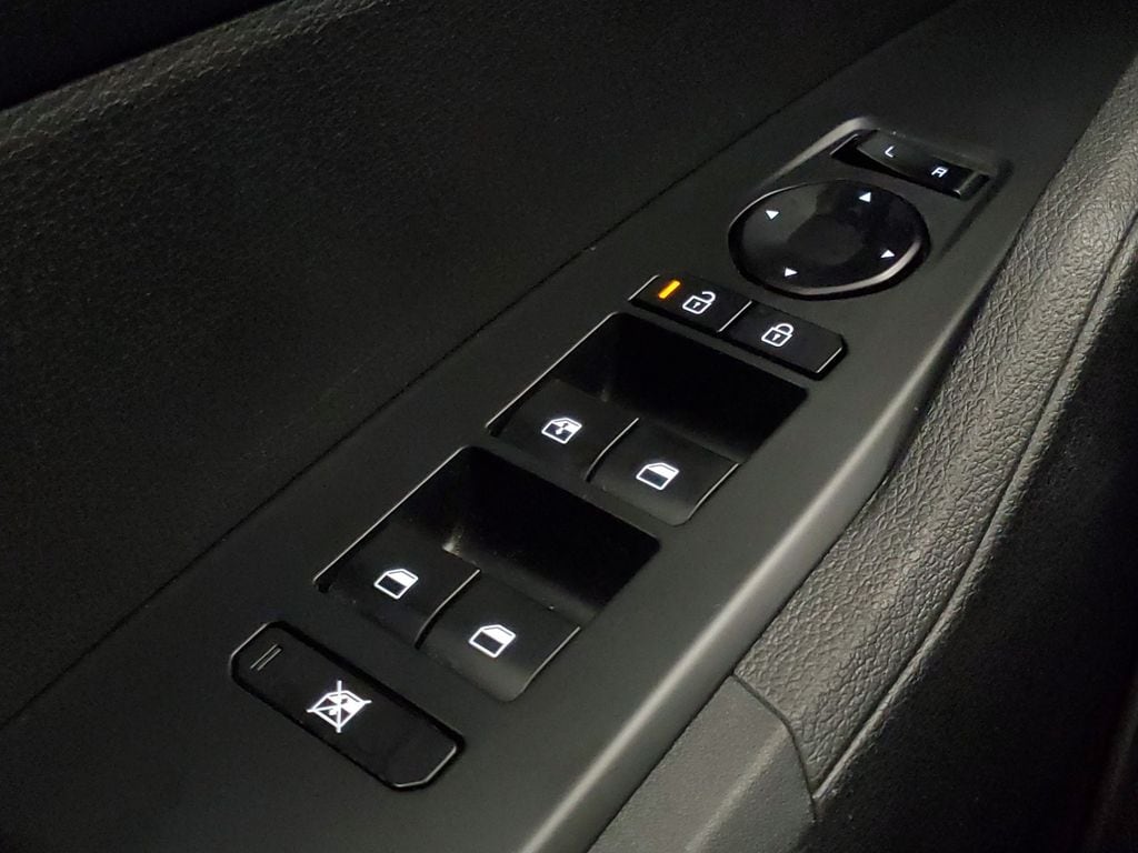 2026 Kia Sportage LX - Photo 14