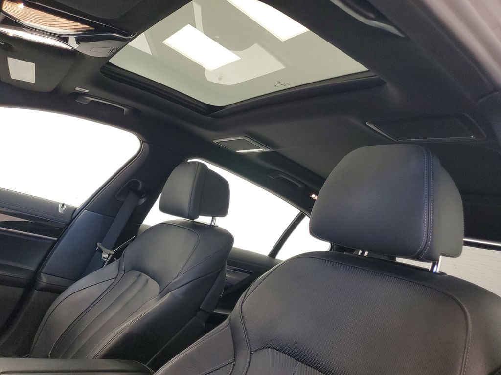 2022 BMW 7 Series 740i - Photo 27