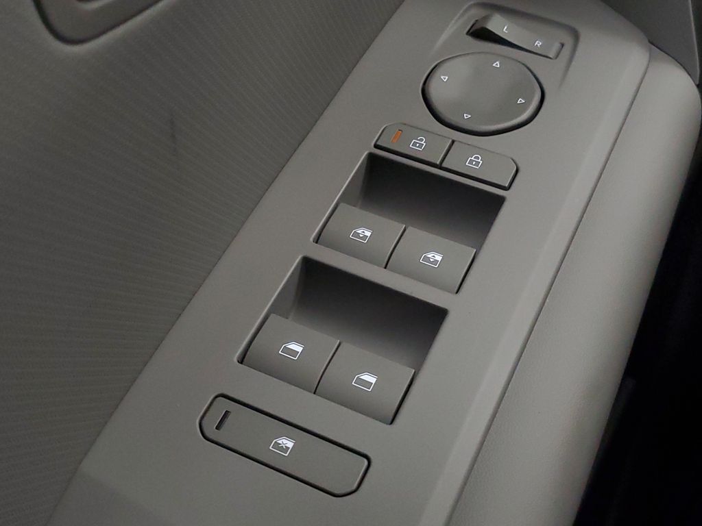 2027 Kia Seltos EX - Photo 16