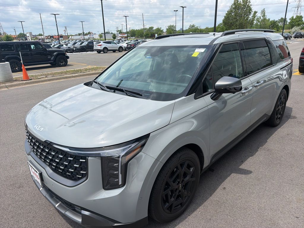 2025 Kia Sedona SX's photo