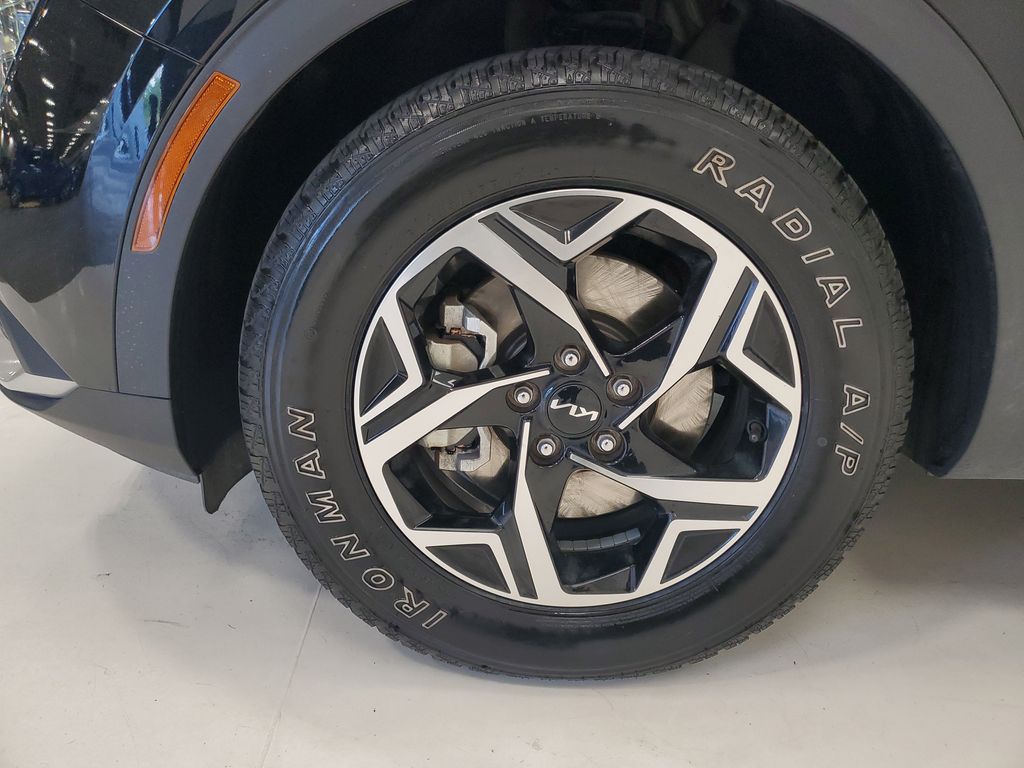 2024 Kia Sportage LX - Photo 8