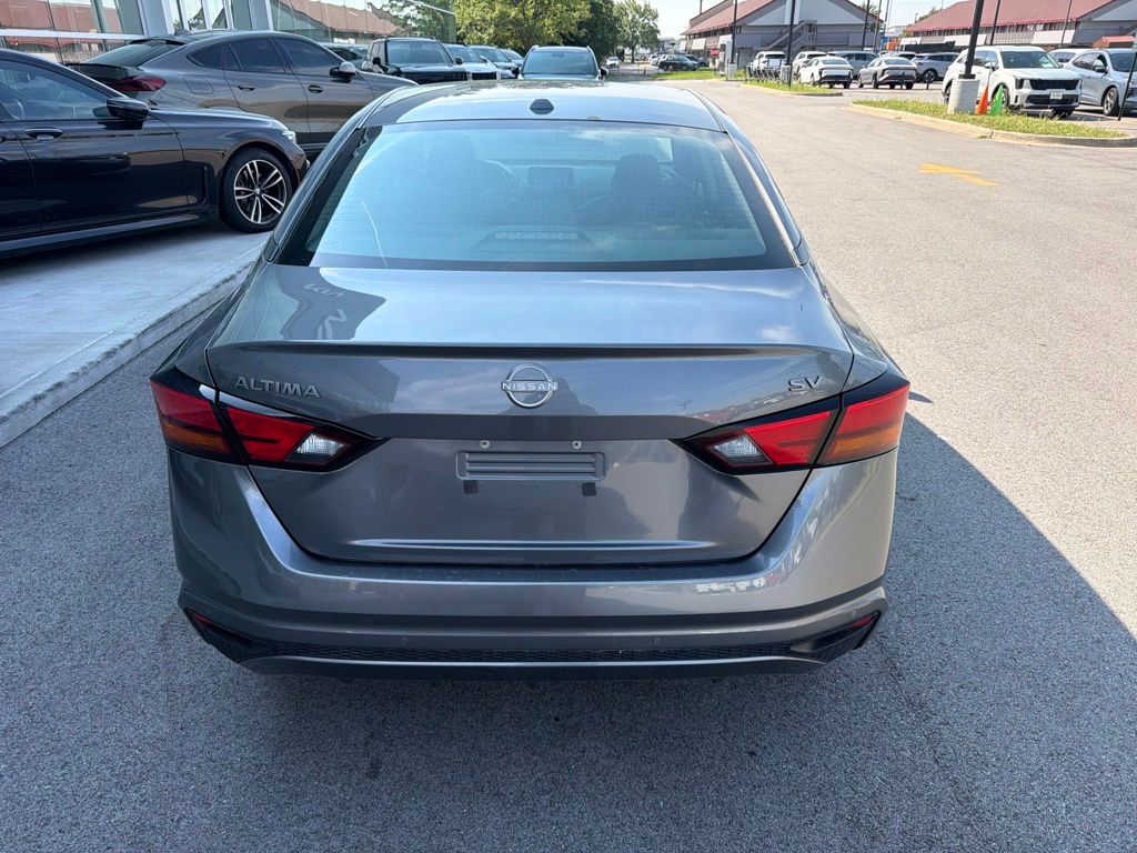2024 Nissan Altima SV - Photo 5