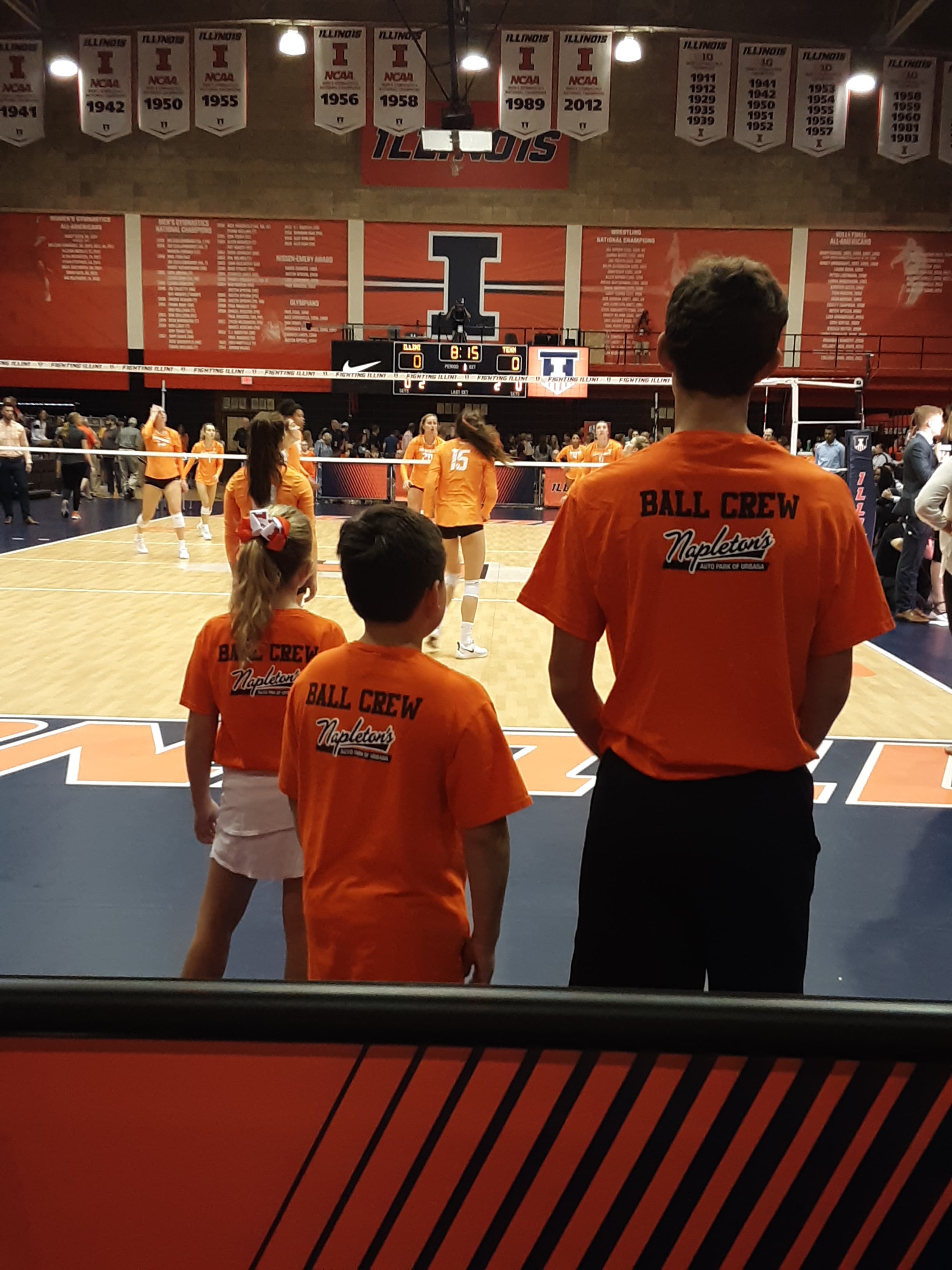 Illini Ball Crew - Women's Volleyball vs Tennessee