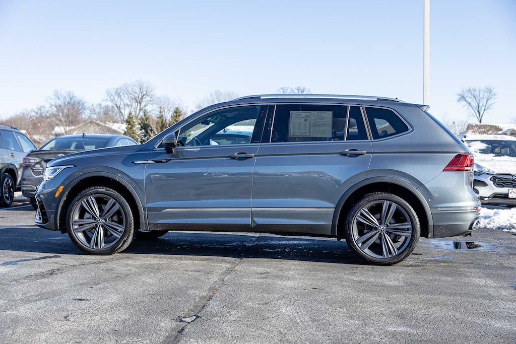 Used 2022 Volkswagen Tiguan SEL R-Line 2.0T 4MOTION