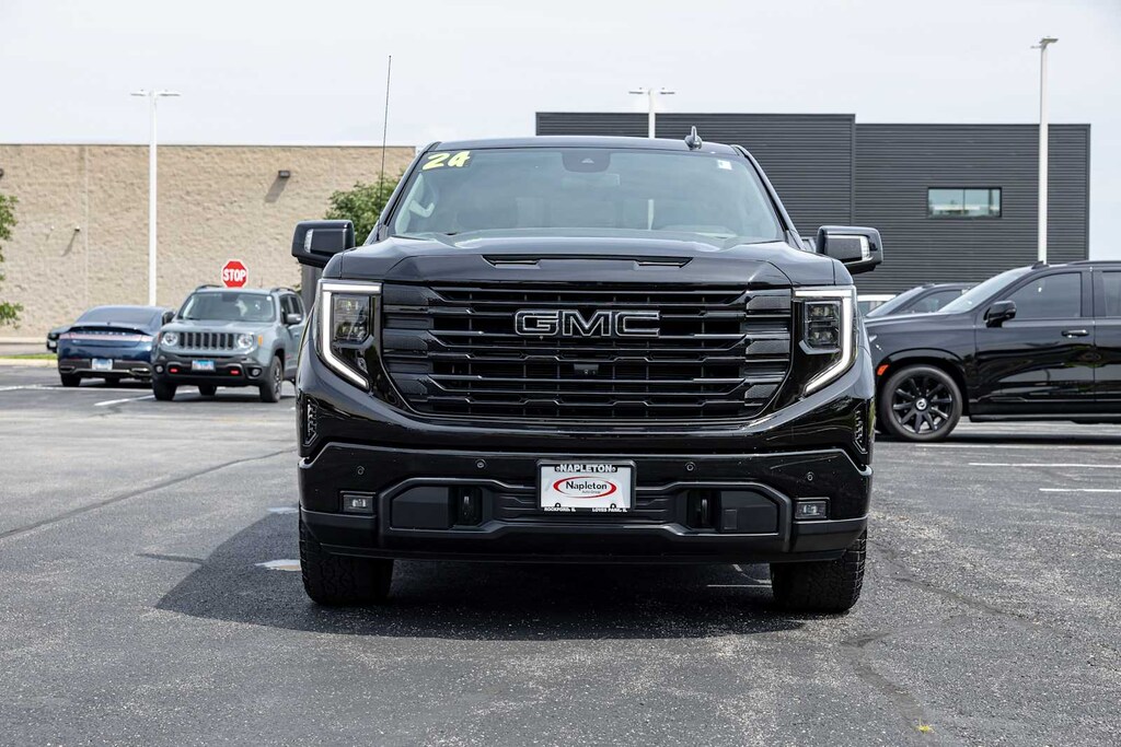 Used 2024 GMC Sierra 1500 Elevation 4WD Crew Cab 147 4WD Crew Cab 147