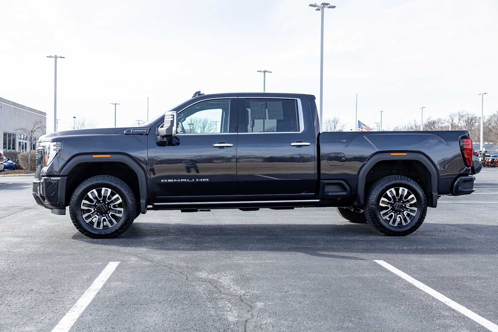Used 2024 GMC Sierra 2500HD Denali Ultimate 4WD Crew Cab 159 4WD Crew Cab 159