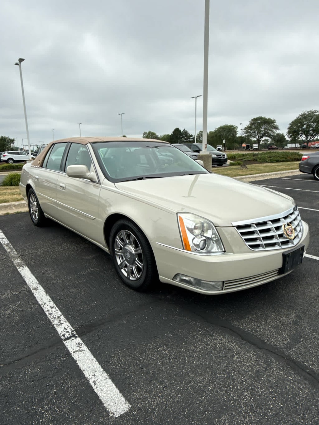 Used 2011 Cadillac DTS Base Sdn