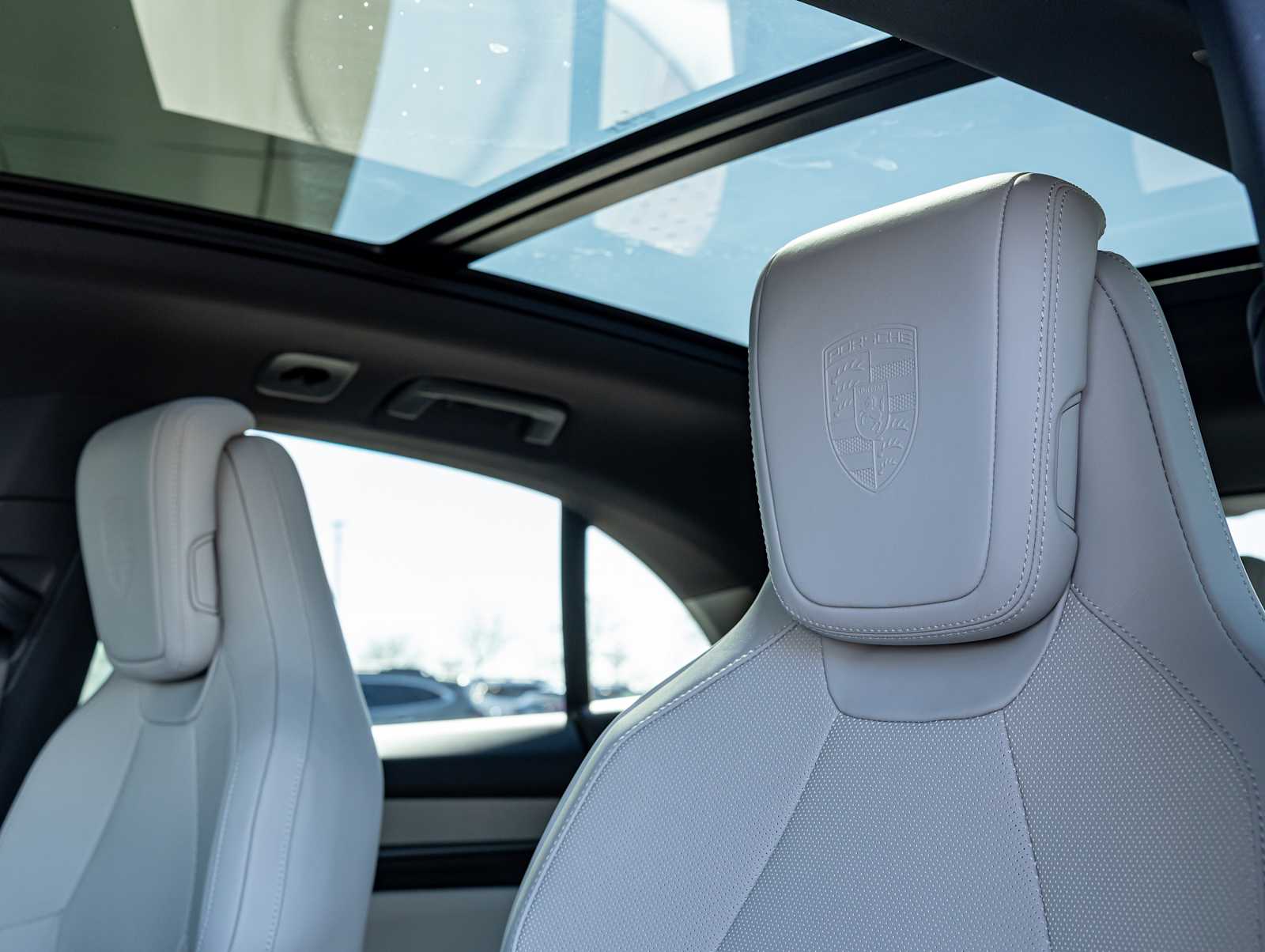 2026 Porsche Macan Base - Photo 27