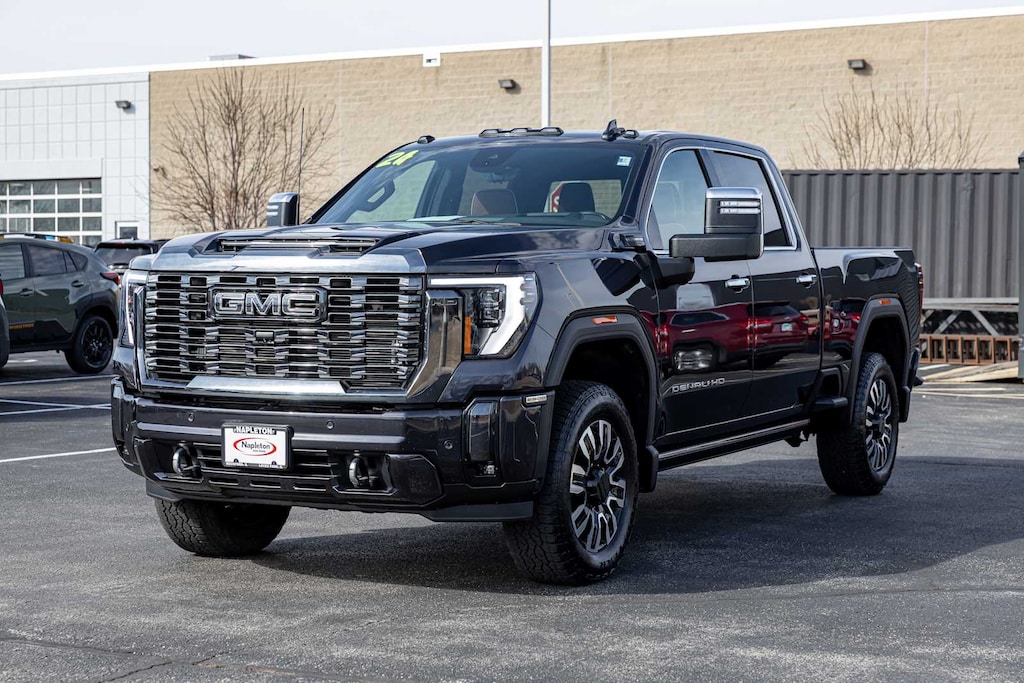 Used 2024 GMC Sierra 2500HD Denali Ultimate 4WD Crew Cab 159 4WD Crew Cab 159