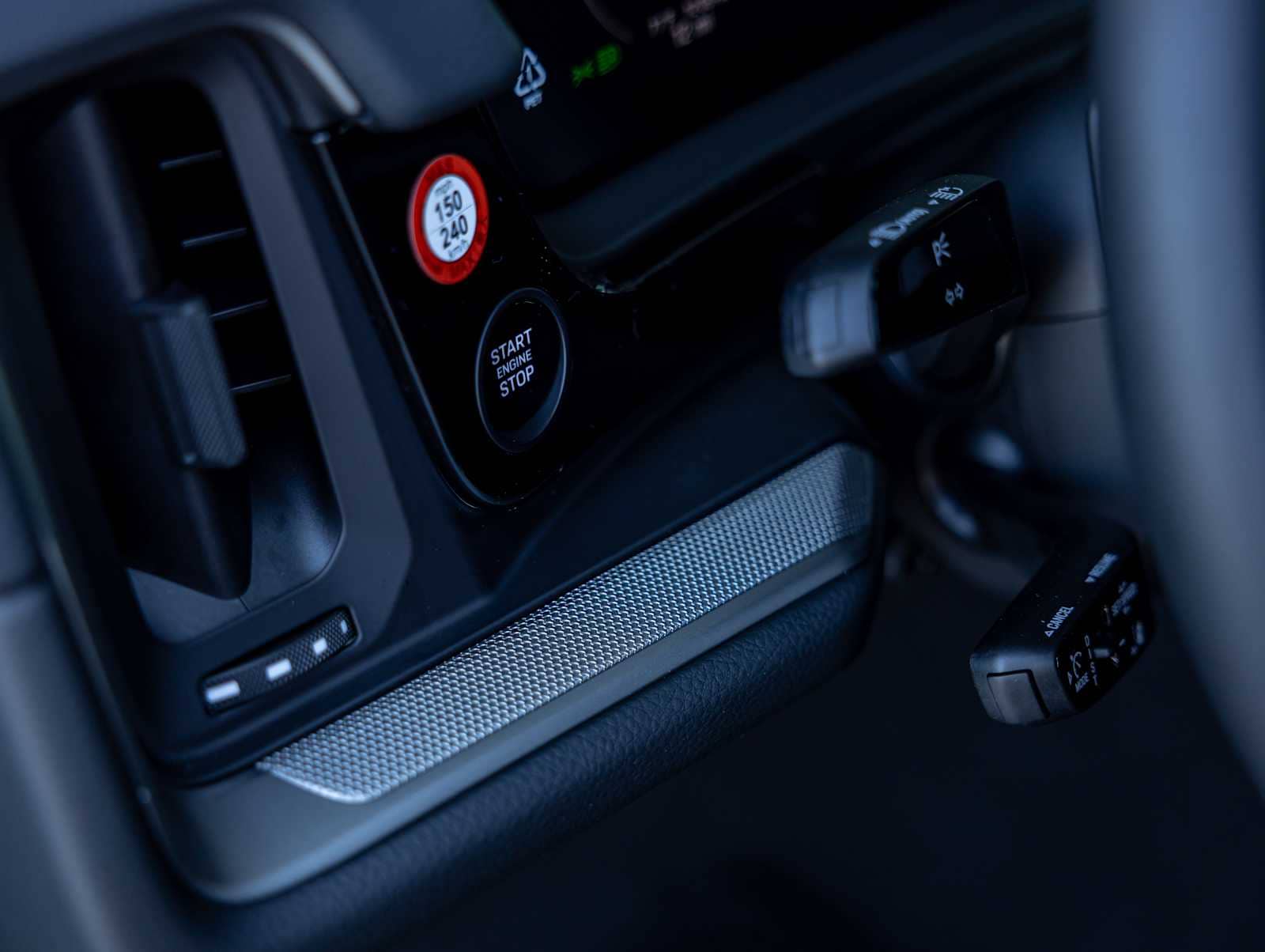 2026 Porsche Cayenne Base - Photo 16