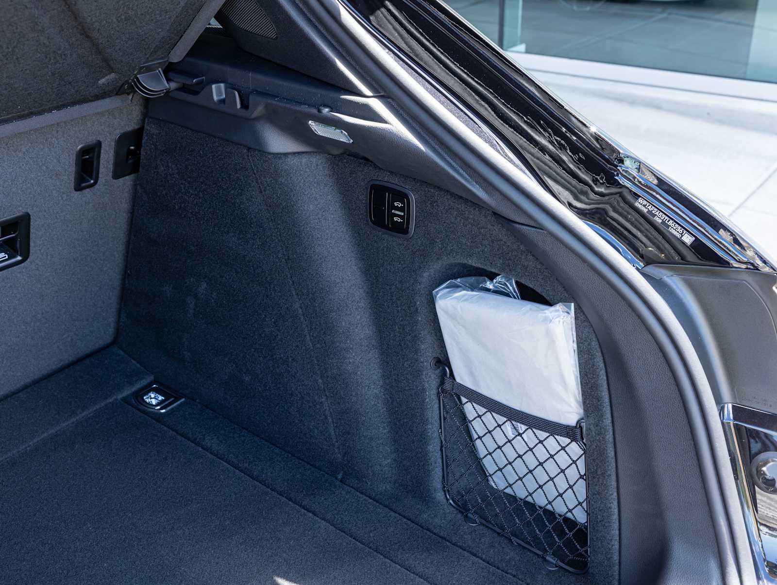 2026 Porsche Macan GTS - Photo 37