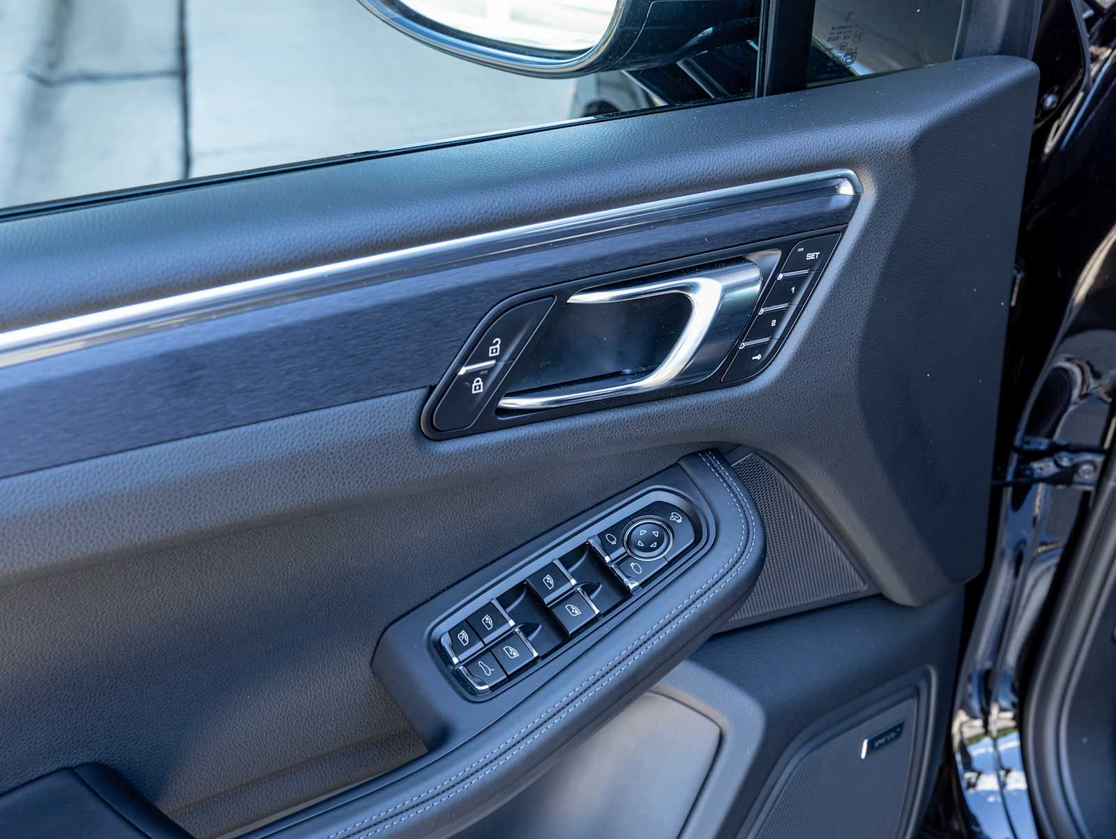 2026 Porsche Macan GTS - Photo 14