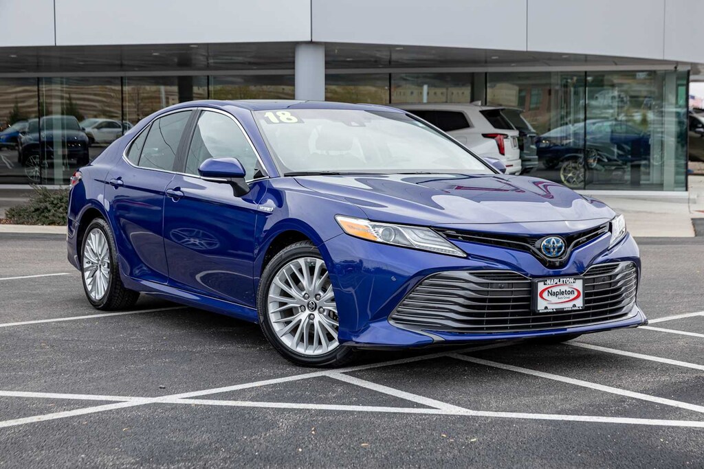 Used 2018 Toyota Camry Hybrid XLE CVT (Natl)