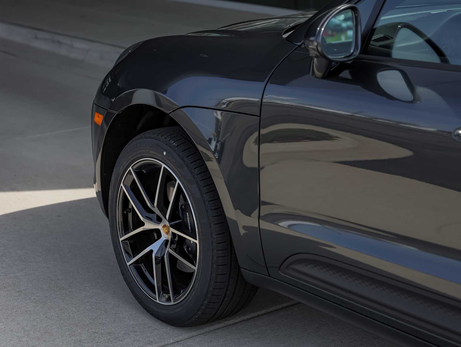 2026 Porsche Macan - Photo 34