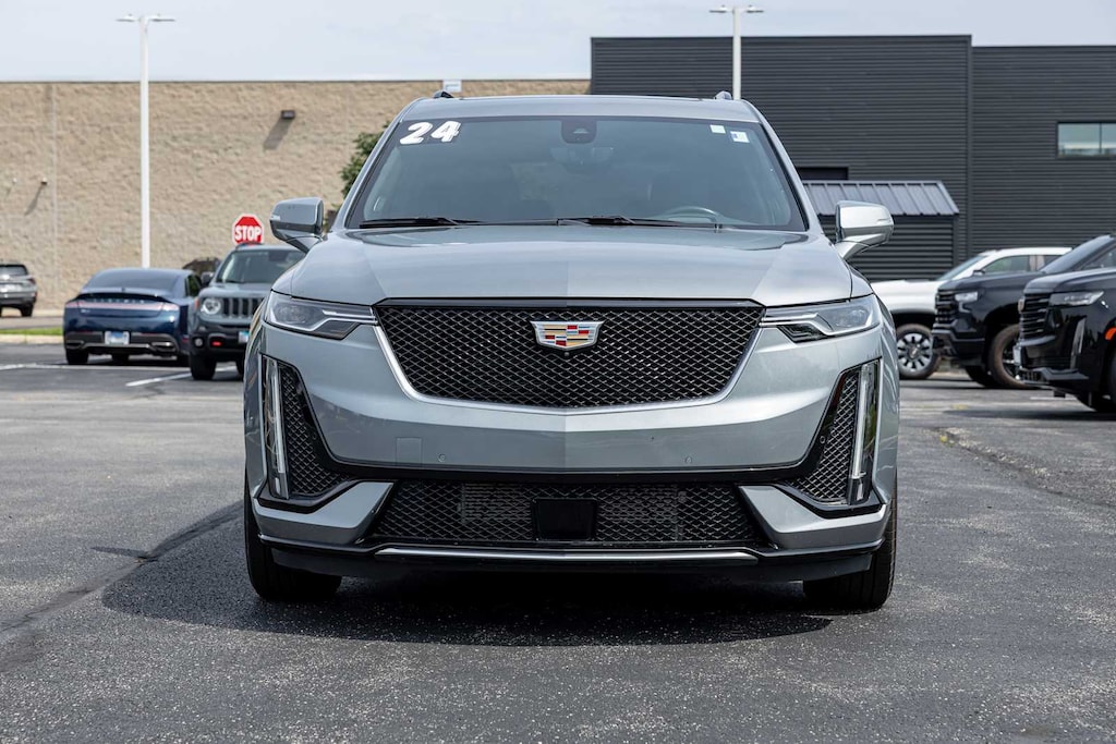Used 2024 Cadillac XT6 AWD Sport