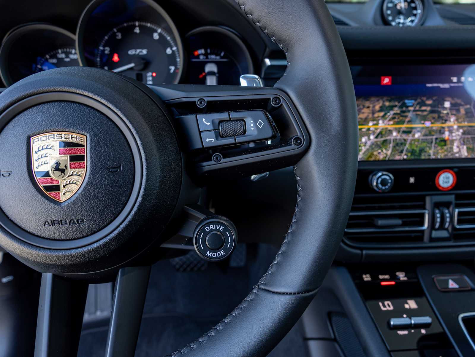 2026 Porsche Macan GTS - Photo 19