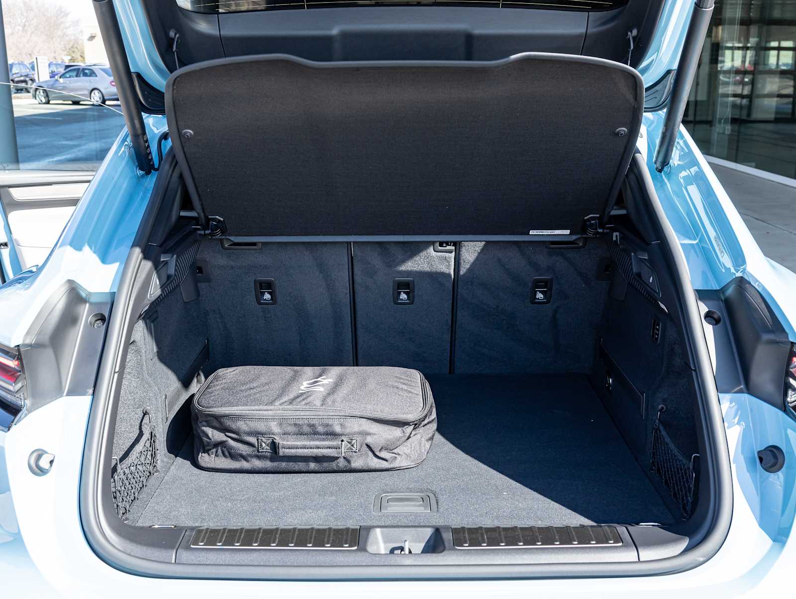 2026 Porsche Macan Base - Photo 31