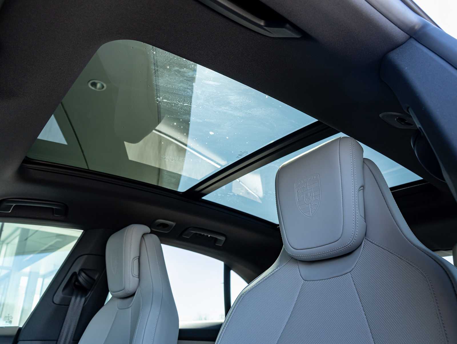 2026 Porsche Macan Base - Photo 26