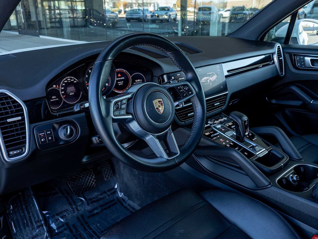 Used 2022 Porsche Cayenne Platinum Edition AWD