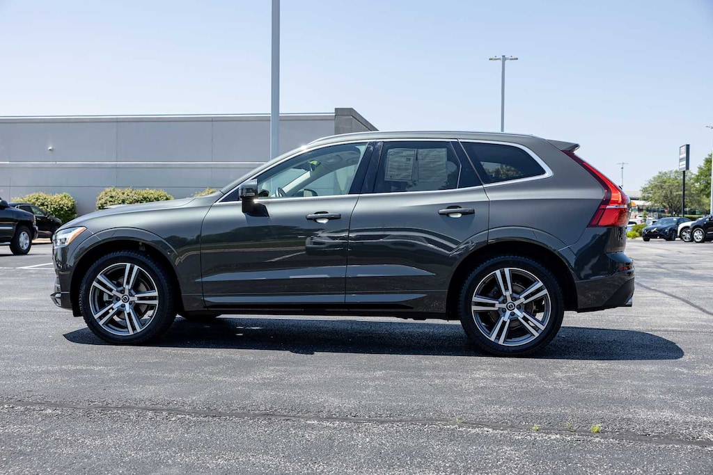 Used 2020 Volvo XC60 Momentum T5 AWD