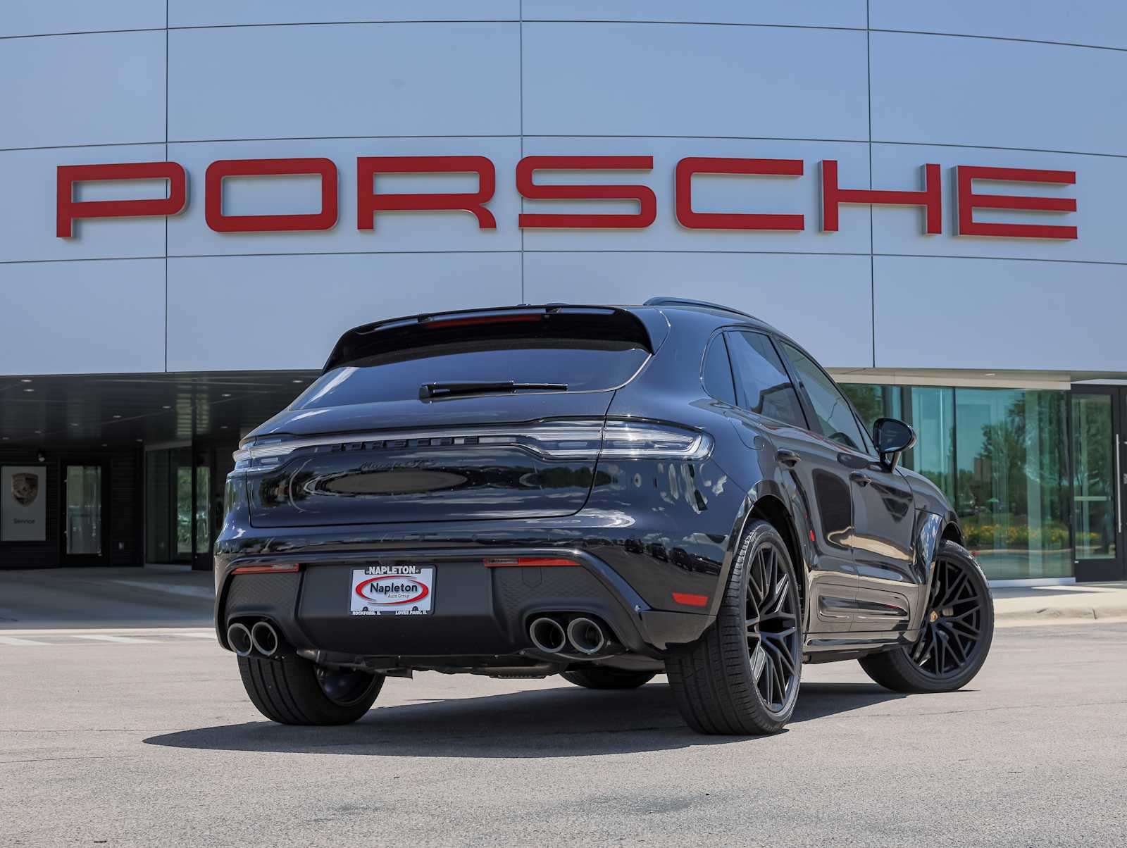 2026 Porsche Macan GTS - Photo 10