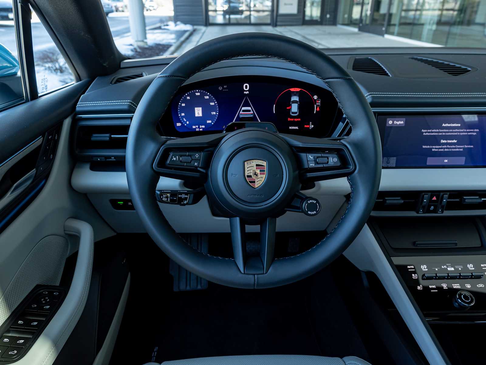 2026 Porsche Macan Base - Photo 6