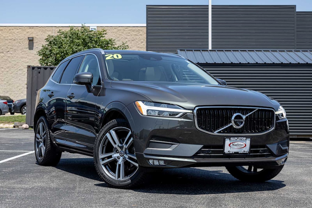 Used 2020 Volvo XC60 Momentum T5 AWD