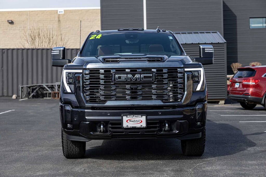 Used 2024 GMC Sierra 2500HD Denali Ultimate 4WD Crew Cab 159 4WD Crew Cab 159