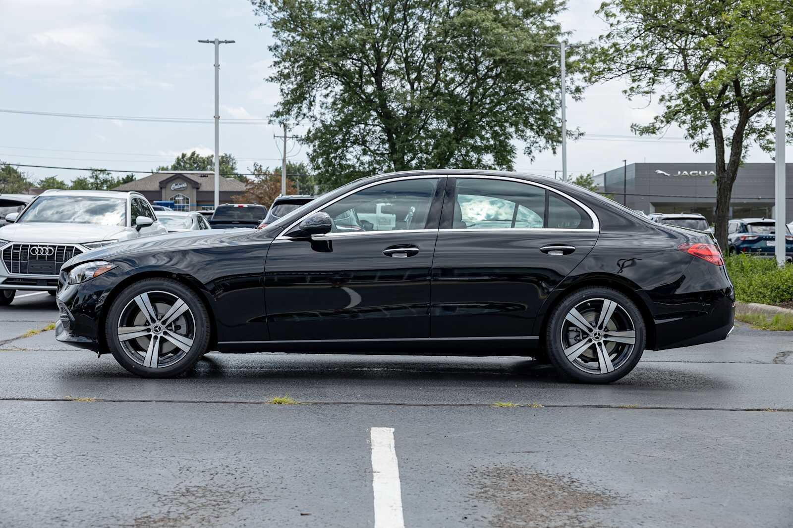 2025 Mercedes Benz C 300 4MATIC photo 3